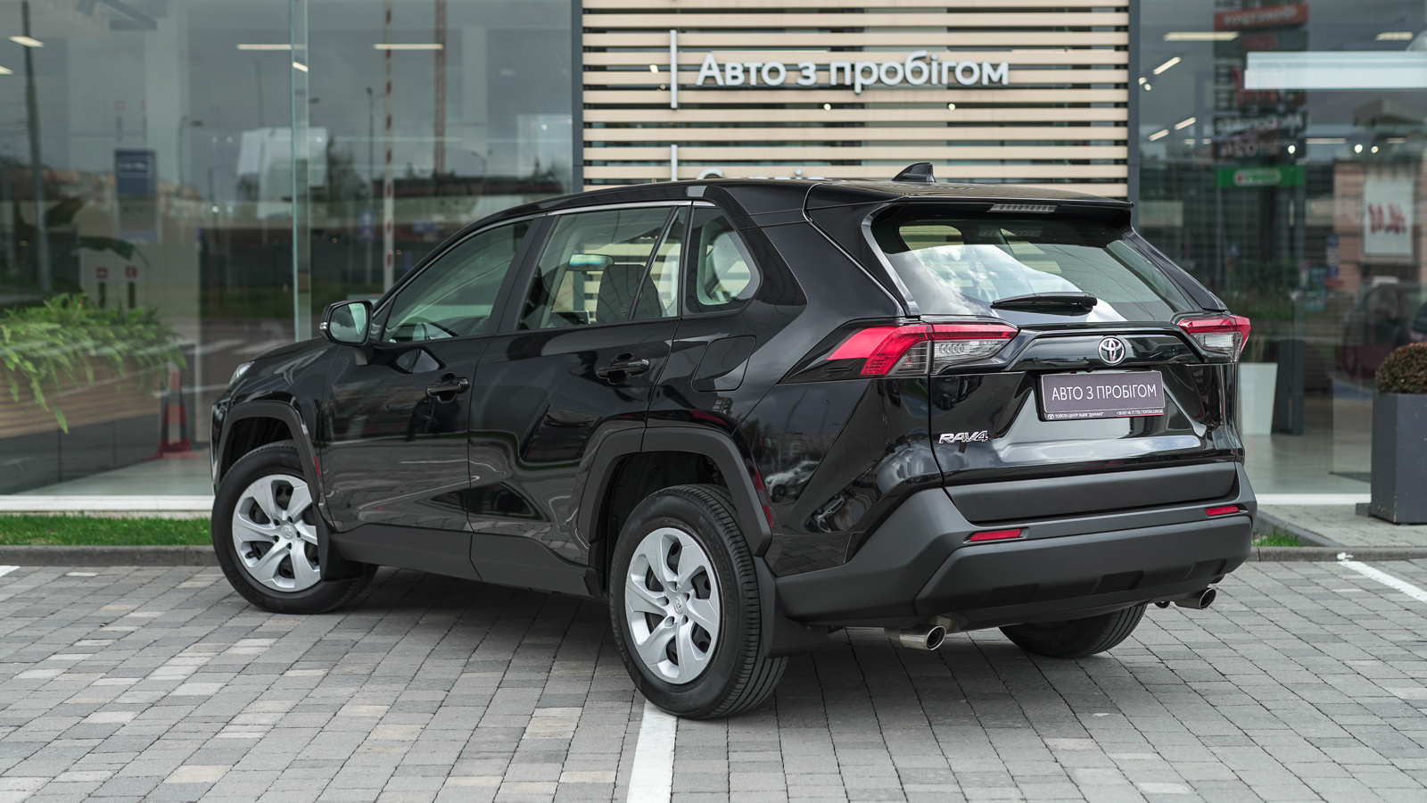 Toyota RAV4 2020 року, Універсал, Тойота Центр Львів "Діамант", м.Львів | Фото № 2 Toyota RAV4 2020 року з пробігом 38173 км, Універсал, Тойота Центр Львів "Діамант", м.Львів - 1136200 ГРН | Фото № 2