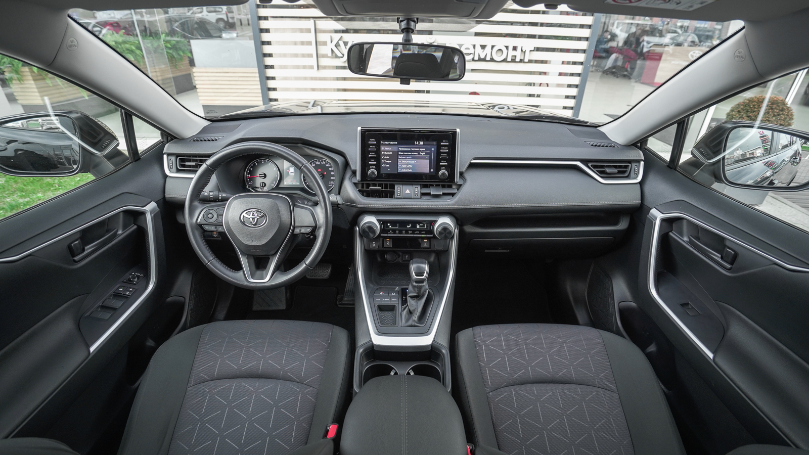 Toyota RAV4 2020 року, Універсал, Тойота Центр Львів "Діамант", м.Львів | Фото № 8 Toyota RAV4 2020 року з пробігом 38173 км, Універсал, Тойота Центр Львів "Діамант", м.Львів - 1136200 ГРН | Фото № 8