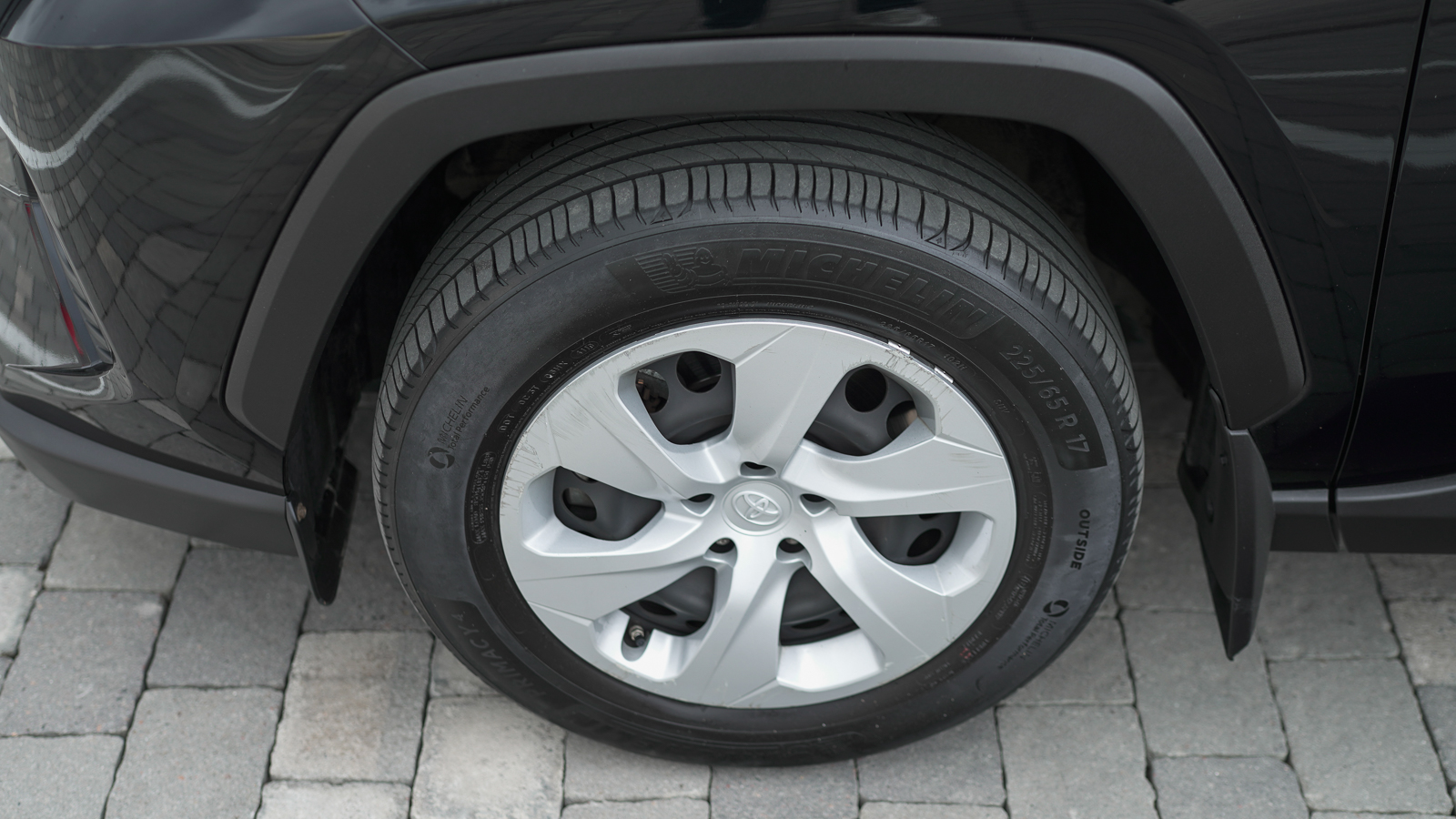 Toyota RAV4 2020 року, Універсал, Тойота Центр Львів "Діамант", м.Львів | Фото № 11 Toyota RAV4 2020 року з пробігом 38173 км, Універсал, Тойота Центр Львів "Діамант", м.Львів - 1136200 ГРН | Фото № 11