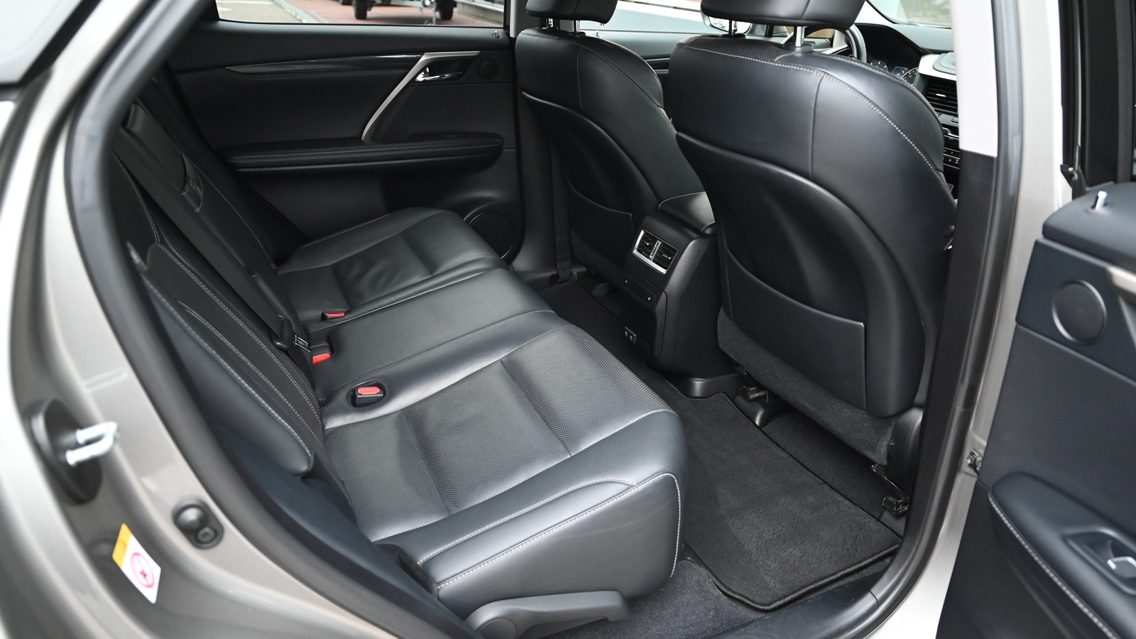 Lexus RX 2019 року, Універсал, Тойота Центр Київ "Сіті Плаза", м.Київ | Фото № 7 Lexus RX 2019 року з пробігом 72138 км, Універсал, Тойота Центр Київ "Сіті Плаза", м.Київ - 1645471 ГРН | Фото № 7