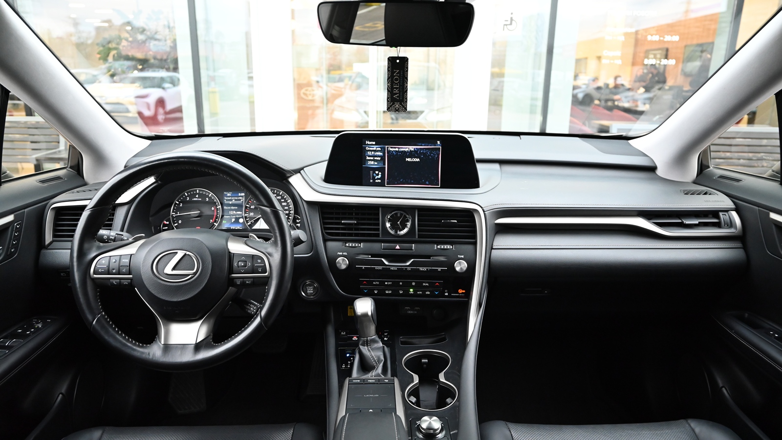 Lexus RX 2019 року, Універсал, Тойота Центр Київ "Сіті Плаза", м.Київ | Фото № 9 Lexus RX 2019 року з пробігом 72138 км, Універсал, Тойота Центр Київ "Сіті Плаза", м.Київ - 1645471 ГРН | Фото № 9