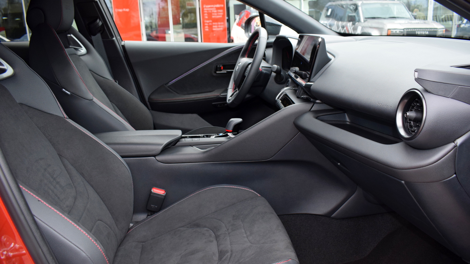 Toyota C-HR 2025 року з пробігом 502 км, Хетчбек, Тойота Центр Житомир "Стар - Кар", м.Житомир - 1840050 ГРН | Фото № 6