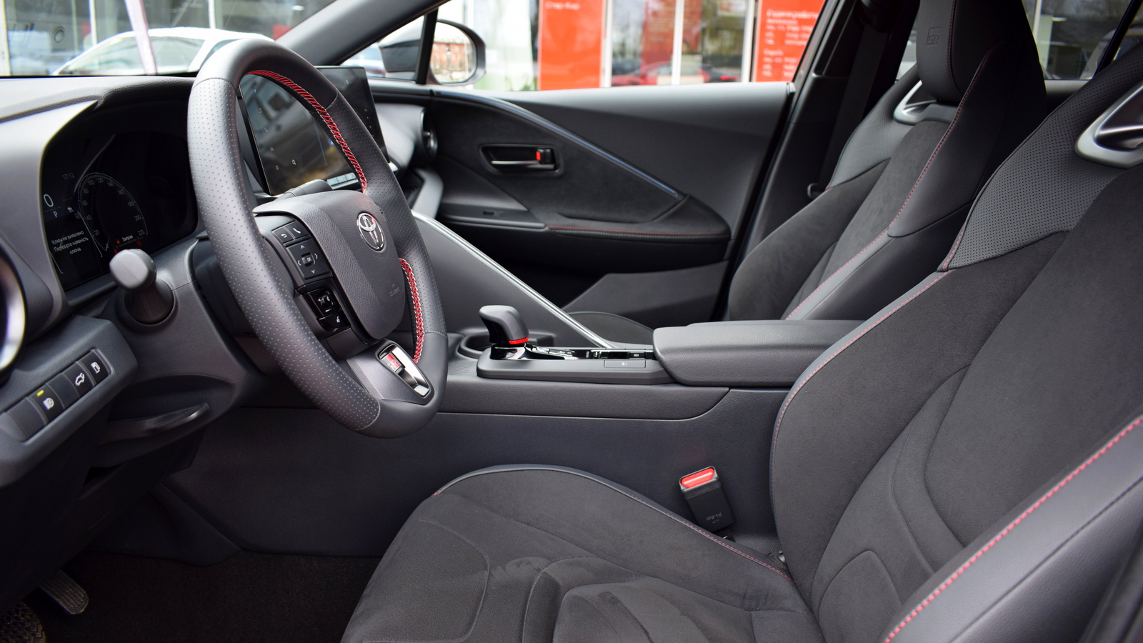 Toyota C-HR 2025 року з пробігом 502 км, Хетчбек, Тойота Центр Житомир "Стар - Кар", м.Житомир - 1840050 ГРН | Фото № 12