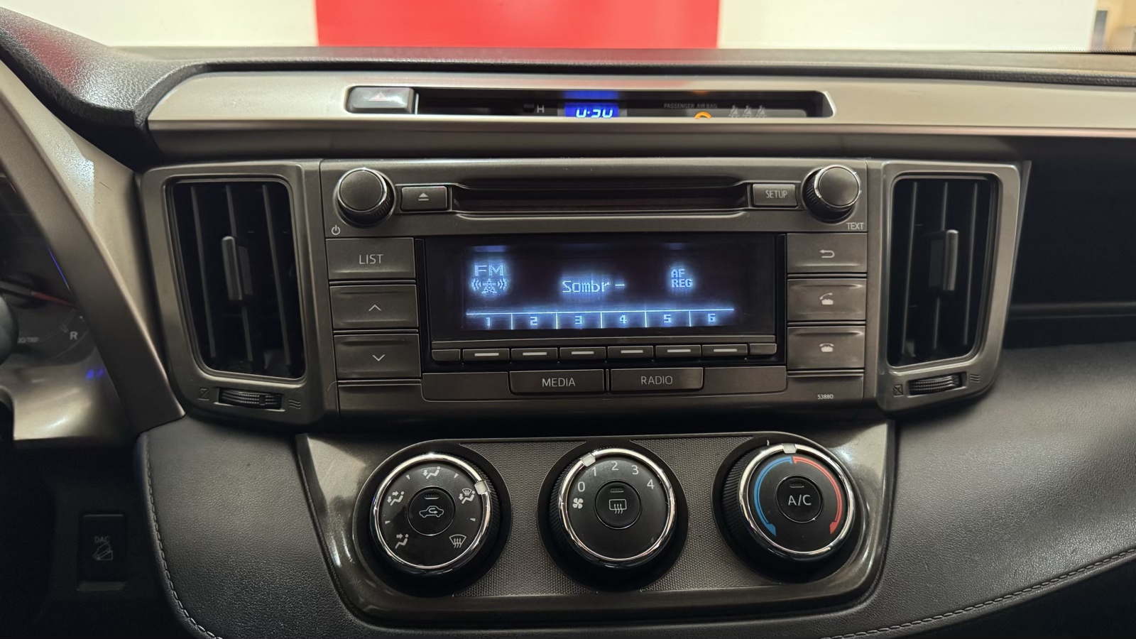 Toyota RAV4 2013 року, Універсал, Тойота Центр Ужгород "Карат Мотор", м.Ужгород | Фото № 15 Toyota RAV4 2013 року з пробігом 249743 км, Універсал, Тойота Центр Ужгород "Карат Мотор", м.Ужгород - 595000 ГРН | Фото № 15