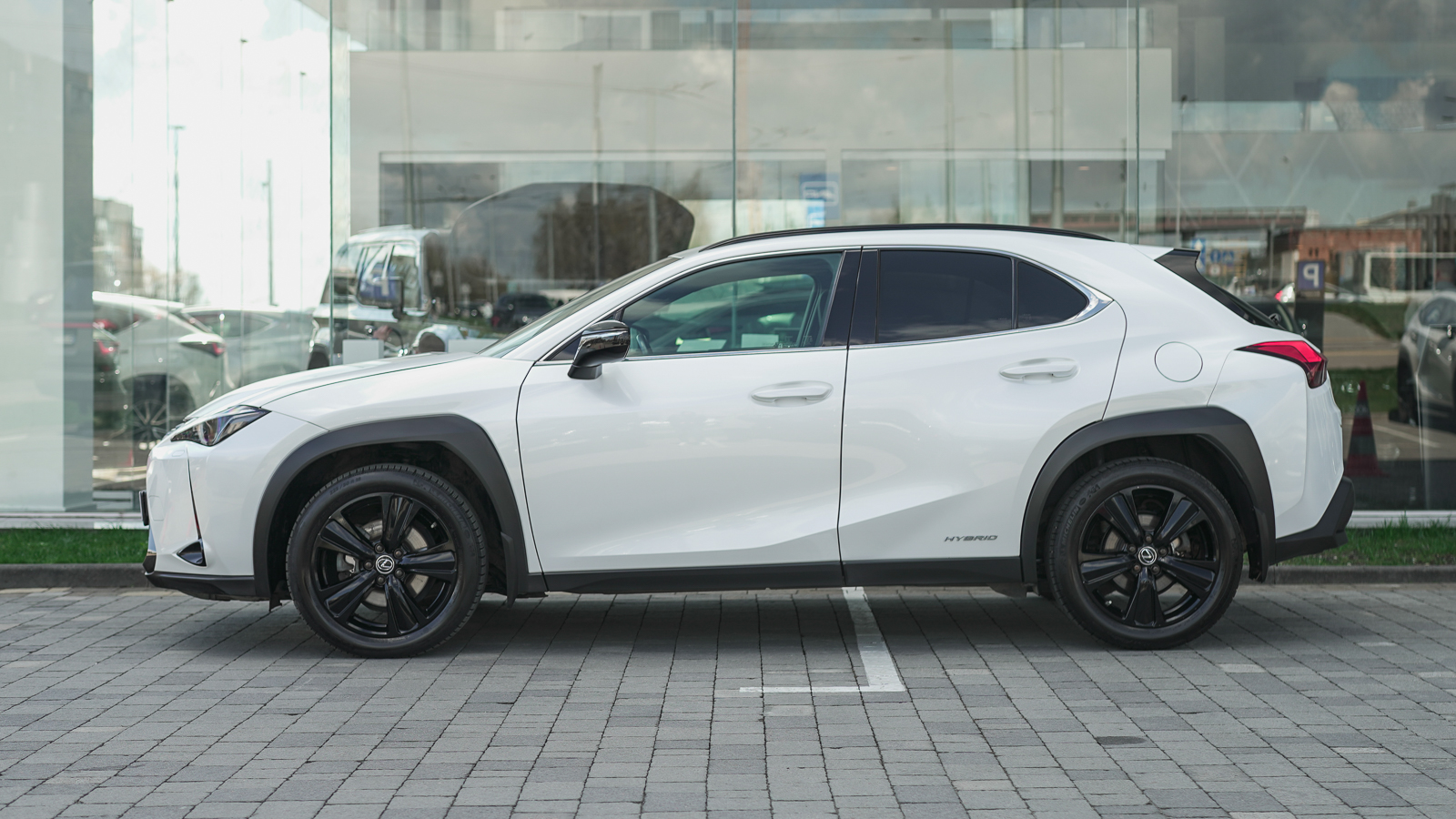 Lexus UX 2021 року, Хетчбек, Лексус Львів, м.Львів | Фото № 3 Lexus UX 2021 року з пробігом 68211 км, Хетчбек, Лексус Львів, м.Львів - 1442100 ГРН | Фото № 3