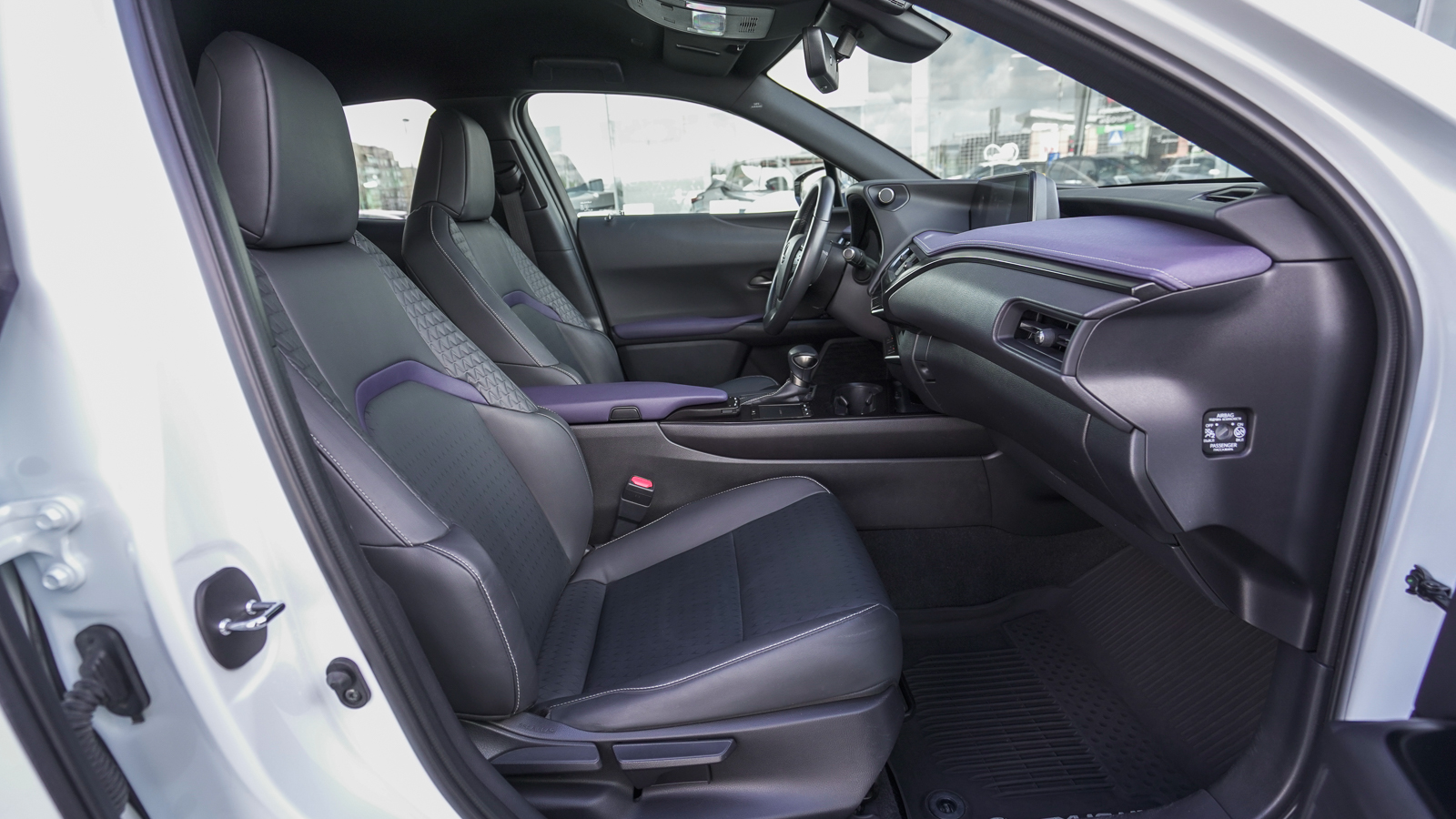 Lexus UX 2021 року, Хетчбек, Лексус Львів, м.Львів | Фото № 6 Lexus UX 2021 року з пробігом 68211 км, Хетчбек, Лексус Львів, м.Львів - 1442100 ГРН | Фото № 6