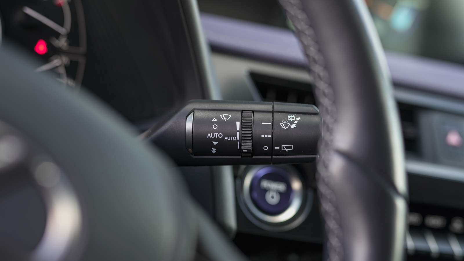 Lexus UX 2021 року, Хетчбек, Лексус Львів, м.Львів | Фото № 21 Lexus UX 2021 року з пробігом 68211 км, Хетчбек, Лексус Львів, м.Львів - 1442100 ГРН | Фото № 21