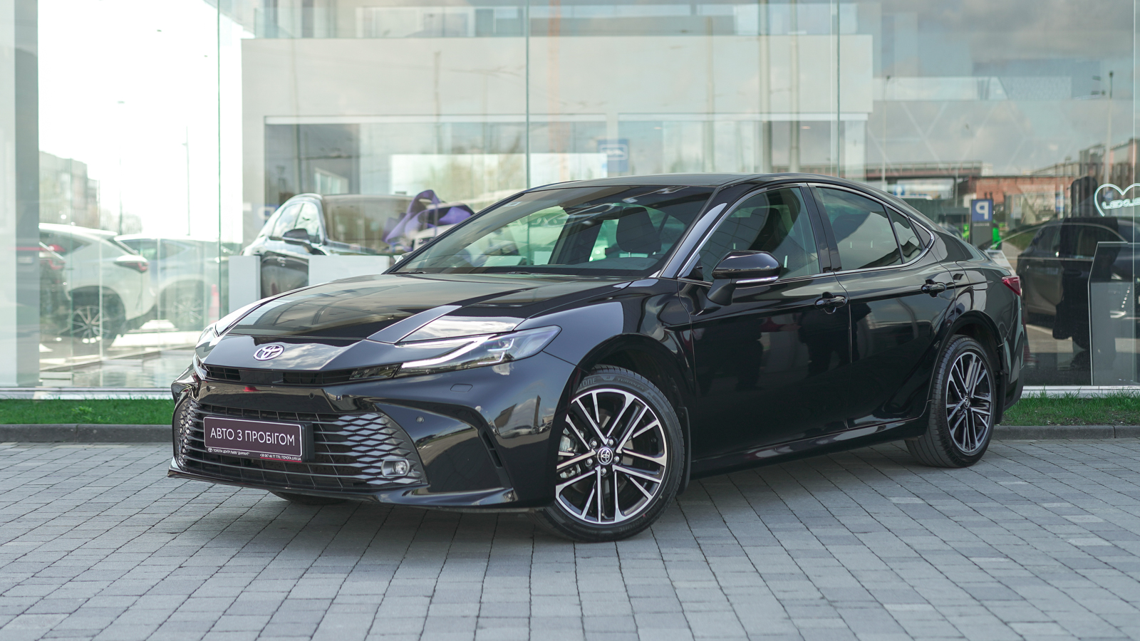 Toyota CAMRY 2024 року з пробігом 19326 км, Седан, Лексус Львів, м.Львів - 1748000 ГРН | Фото № 1