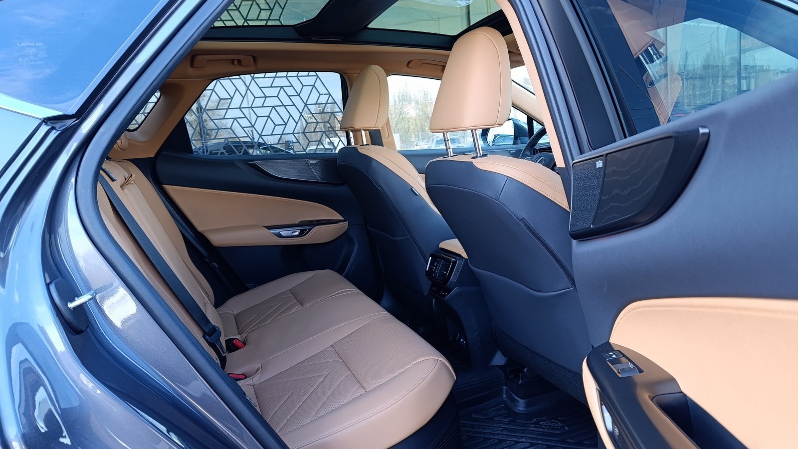 Lexus NX 450h+ 2024 року, Універсал, Лексус Київ Захід, м.Київ | Фото № 7 Lexus NX 450h+ 2024 року з пробігом 1825 км, Універсал, Лексус Київ Захід, м.Київ - 3350000 ГРН | Фото № 7