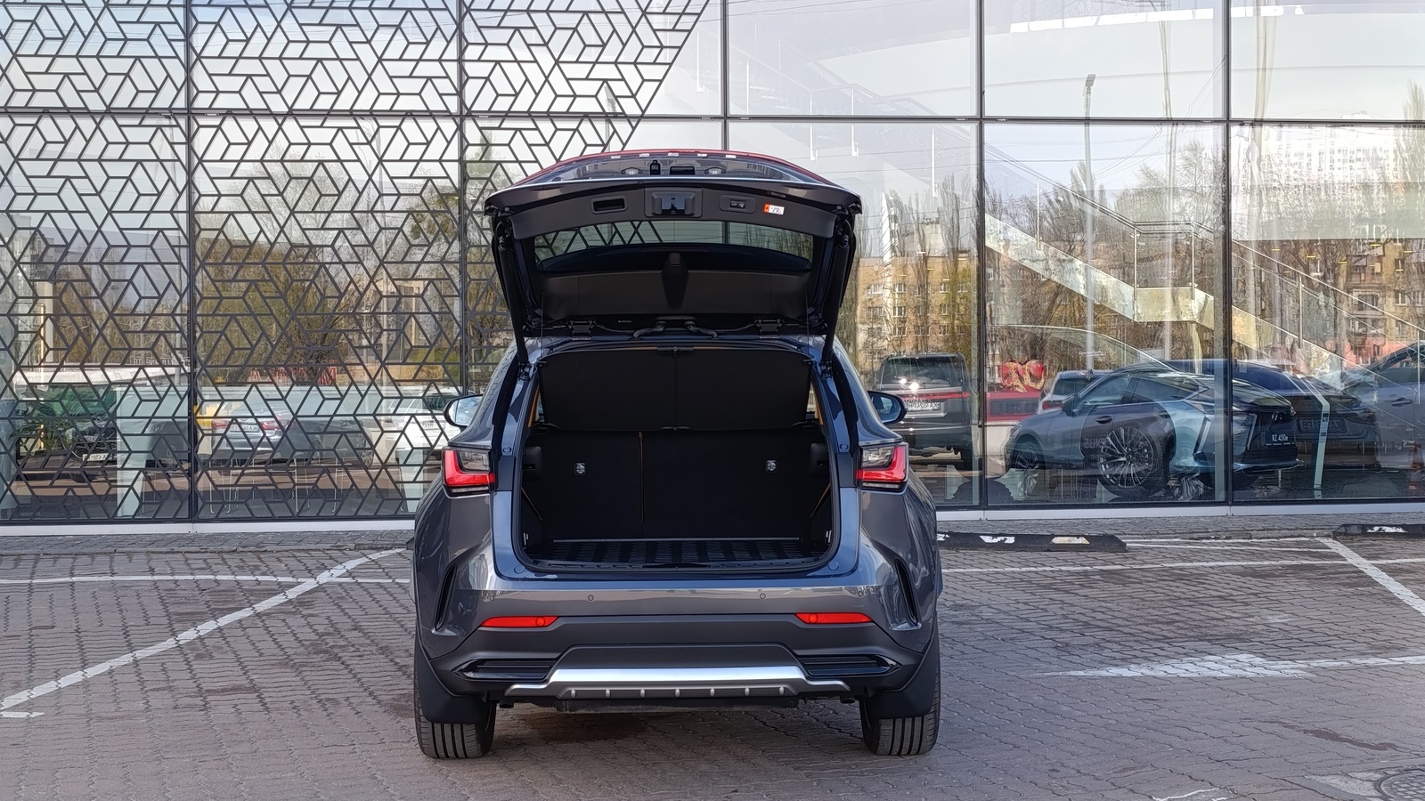 Lexus NX 450h+ 2024 року, Універсал, Лексус Київ Захід, м.Київ | Фото № 10 Lexus NX 450h+ 2024 року з пробігом 1825 км, Універсал, Лексус Київ Захід, м.Київ - 3350000 ГРН | Фото № 10