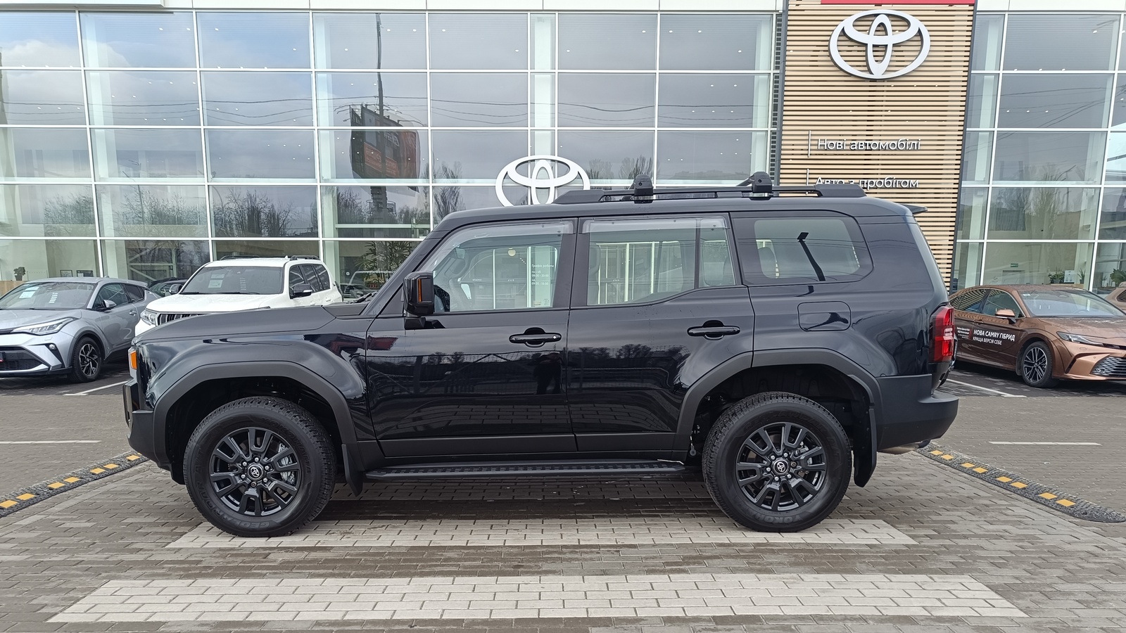 Toyota LAND CRUISER PRADO 2024 року з пробігом 8854 км, Універсал, Тойота Центр Київ "ВіДі Автострада", м.Київ - 2720000 ГРН | Фото № 3