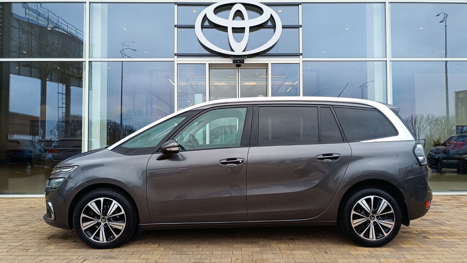 Інші авто CITROEN Grand C4 Picasso 2017 року з пробігом 158407 км, Універсал, Тойота Центр Київ «ВІДІ Аеропорт», м.Київ - 680000 ГРН | Фото № 3