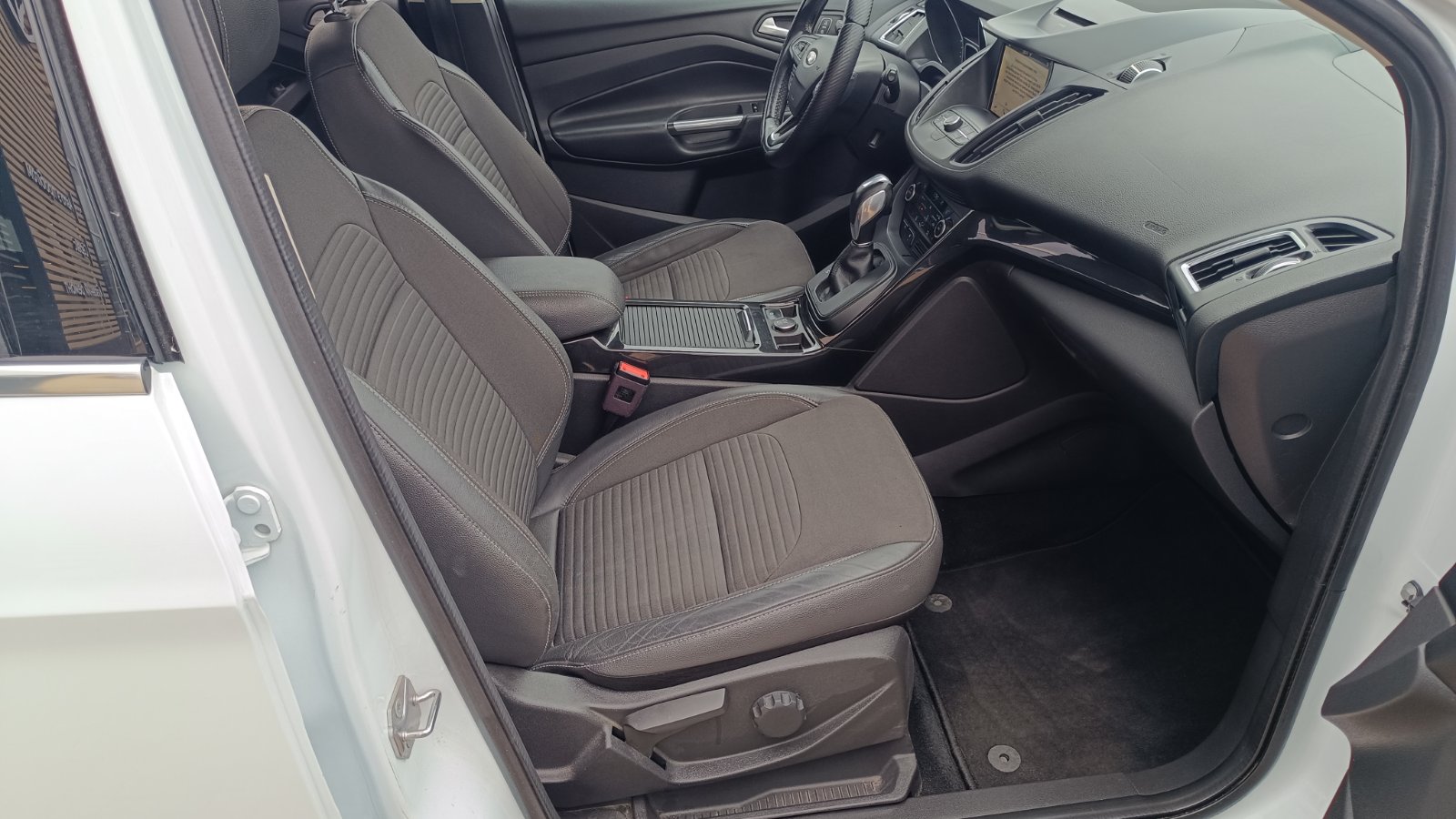 Інші авто FORD KUGA 2019 року з пробігом 106931 км, Універсал, Тойота Центр Київ «ВІДІ Аеропорт», м.Київ - 805000 ГРН | Фото № 6