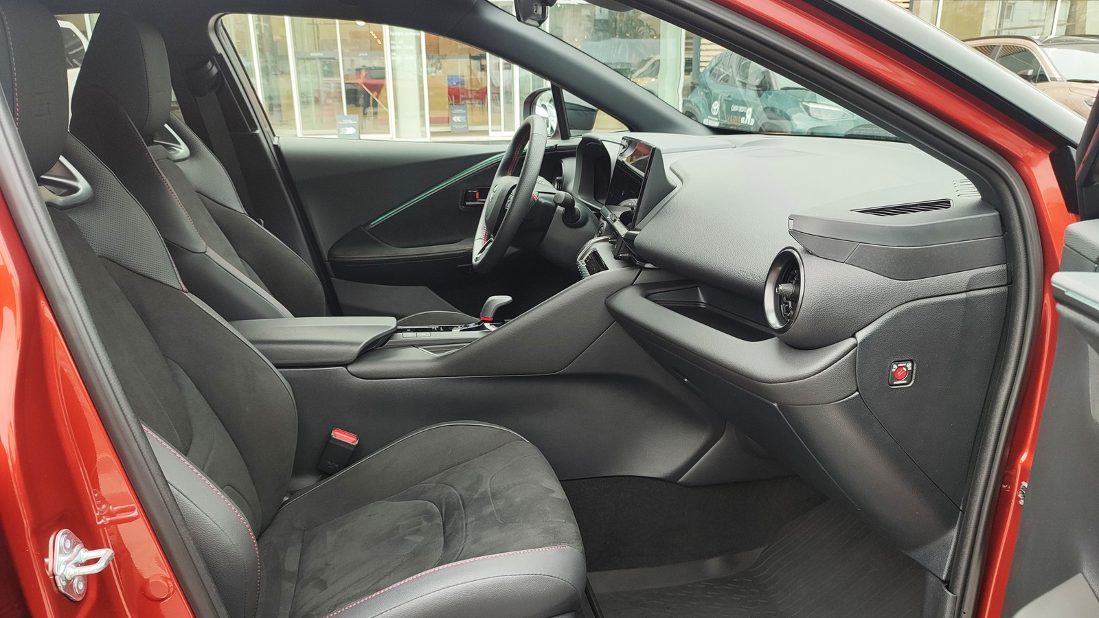 Toyota C-HR 2025 року з пробігом 1277 км, Хетчбек, Тойота Центр Київ "ВіДі Автострада", м.Київ - 1781900 ГРН | Фото № 6