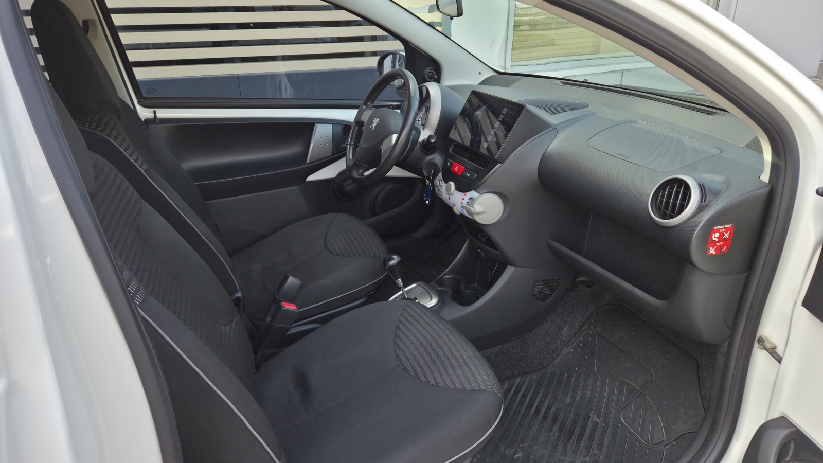 Інші авто PEUGEOT 107 2013 року з пробігом 92135 км, Хетчбек, Тойота Центр Кропивницький "Мотор - Олві", м.Кропивницький - 260000 ГРН | Фото № 6