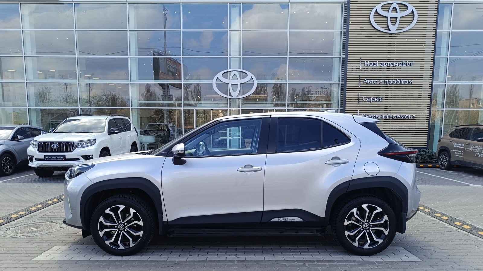 Toyota YARIS CROSS 2022 року з пробігом 58715 км, Хетчбек, Тойота Центр Київ "ВіДі Автострада", м.Київ - 1120000 ГРН | Фото № 3