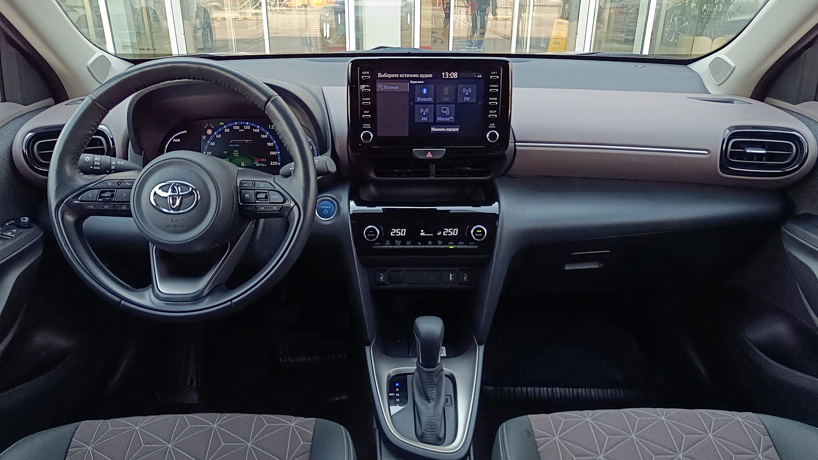 Toyota YARIS CROSS 2022 року з пробігом 58715 км, Хетчбек, Тойота Центр Київ "ВіДі Автострада", м.Київ - 1120000 ГРН | Фото № 8