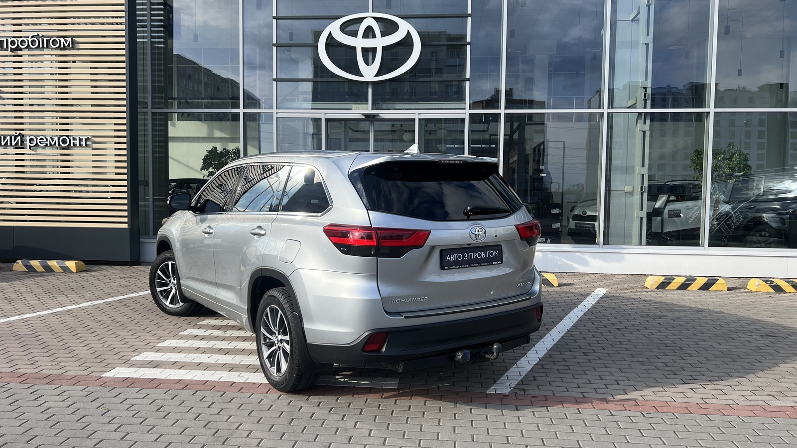 Toyota HIGHLANDER 2018 року, Універсал, Тойота Центр Чернігів "Соллі-Плюс", м.Чернігів | Фото № 2 Toyota HIGHLANDER 2018 року з пробігом 64784 км, Універсал, Тойота Центр Чернігів "Соллі-Плюс", м.Чернігів - 1254000 ГРН | Фото № 2