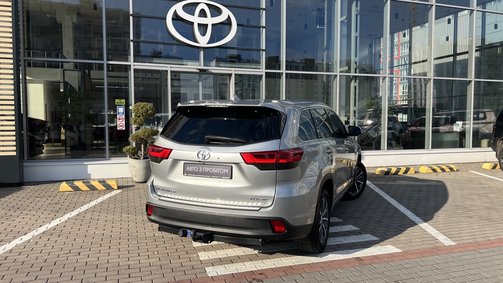 Toyota HIGHLANDER 2018 року, Універсал, Тойота Центр Чернігів "Соллі-Плюс", м.Чернігів | Фото № 17 Toyota HIGHLANDER 2018 року з пробігом 64784 км, Універсал, Тойота Центр Чернігів "Соллі-Плюс", м.Чернігів - 1254000 ГРН | Фото № 17