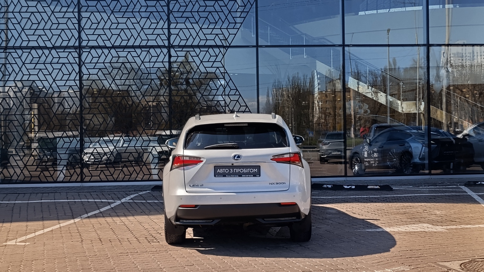 Lexus NX 2016 року з пробігом 121000 км, Універсал, Лексус Київ Захід, м.Київ - 1240000 ГРН | Фото № 4