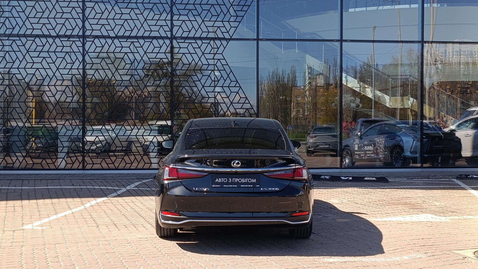 Lexus ES 2023 року з пробігом 10000 км, Седан, Лексус Київ Захід, м.Київ - 2300000 ГРН | Фото № 4