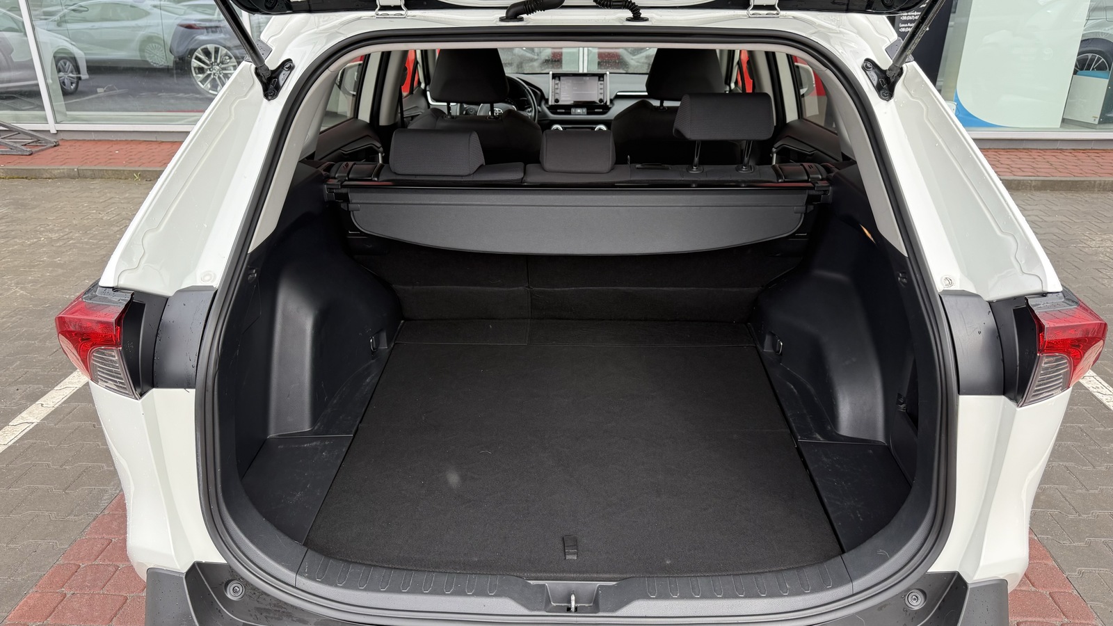 Toyota RAV4 2019 року з пробігом 128000 км, Універсал, Тойота Центр Вінниця "Преміум Мотор", м.Вінниця - 1145000 ГРН | Фото № 10