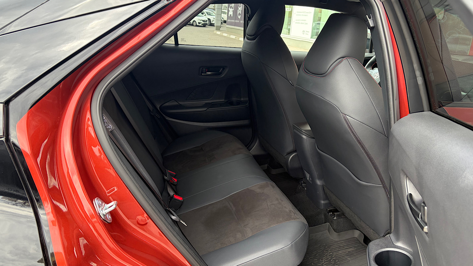 Toyota C-HR 2025 року з пробігом 971 км, Хетчбек, Тойота Центр Запоріжжя "Восток Автомир", м.Запоріжжя - 1781900 ГРН | Фото № 7