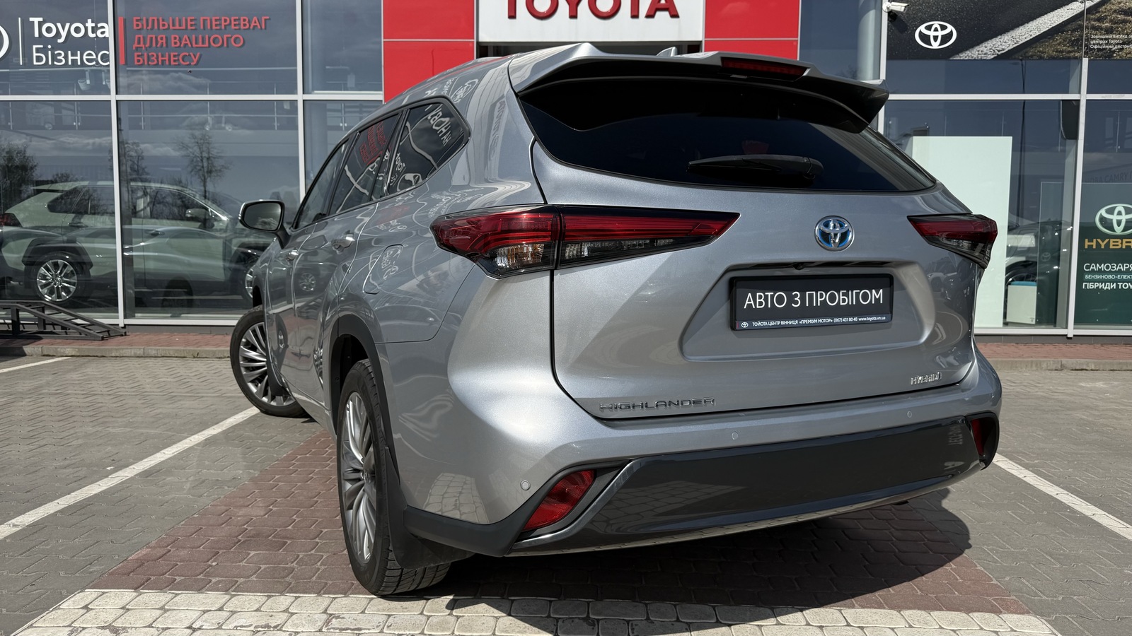Toyota HIGHLANDER 2022 року з пробігом 63279 км, Універсал, Тойота Центр Вінниця "Преміум Мотор", м.Вінниця - 2175000 ГРН | Фото № 2