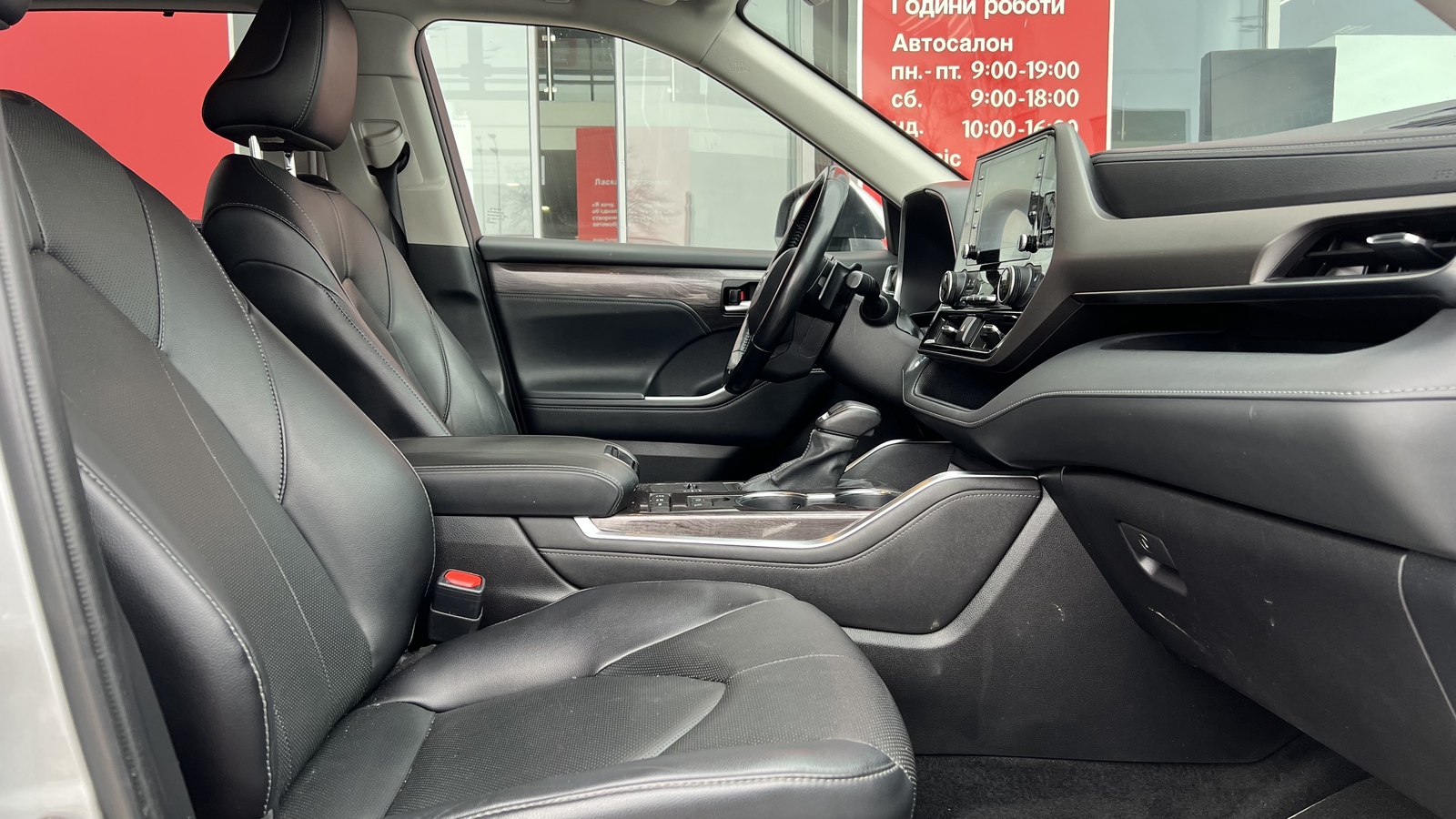 Toyota HIGHLANDER 2022 року з пробігом 63279 км, Універсал, Тойота Центр Вінниця "Преміум Мотор", м.Вінниця - 2175000 ГРН | Фото № 6