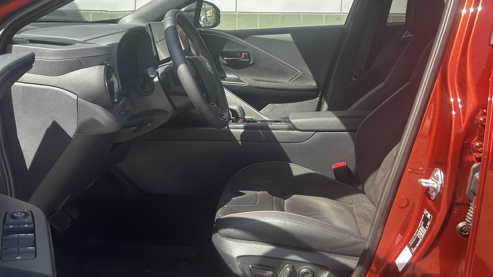 Toyota C-HR 2025 року з пробігом 645 км, Хетчбек, Тойота Центр Чернівці "Олімп-Моторс", м.Чернівці - 1781900 ГРН | Фото № 12