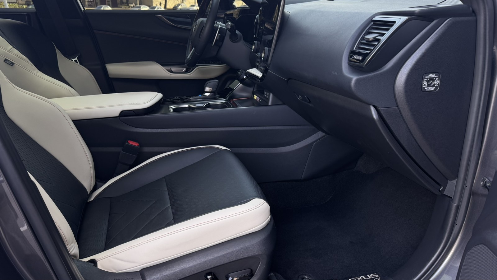 Lexus NX 2021 року з пробігом 23298 км, Універсал, Тойота Центр Одеса "ВіДі Пальміра", м.Одеса - 2180000 ГРН | Фото № 6