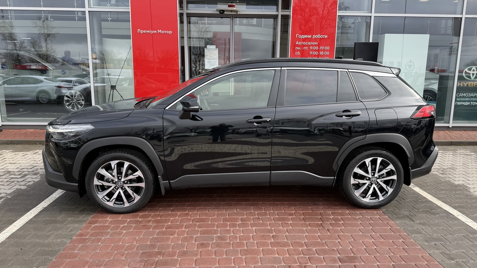 Toyota COROLLA CROSS 2024 року з пробігом 15116 км, Універсал, Тойота Центр Вінниця "Преміум Мотор", м.Вінниця - 1600000 ГРН | Фото № 3