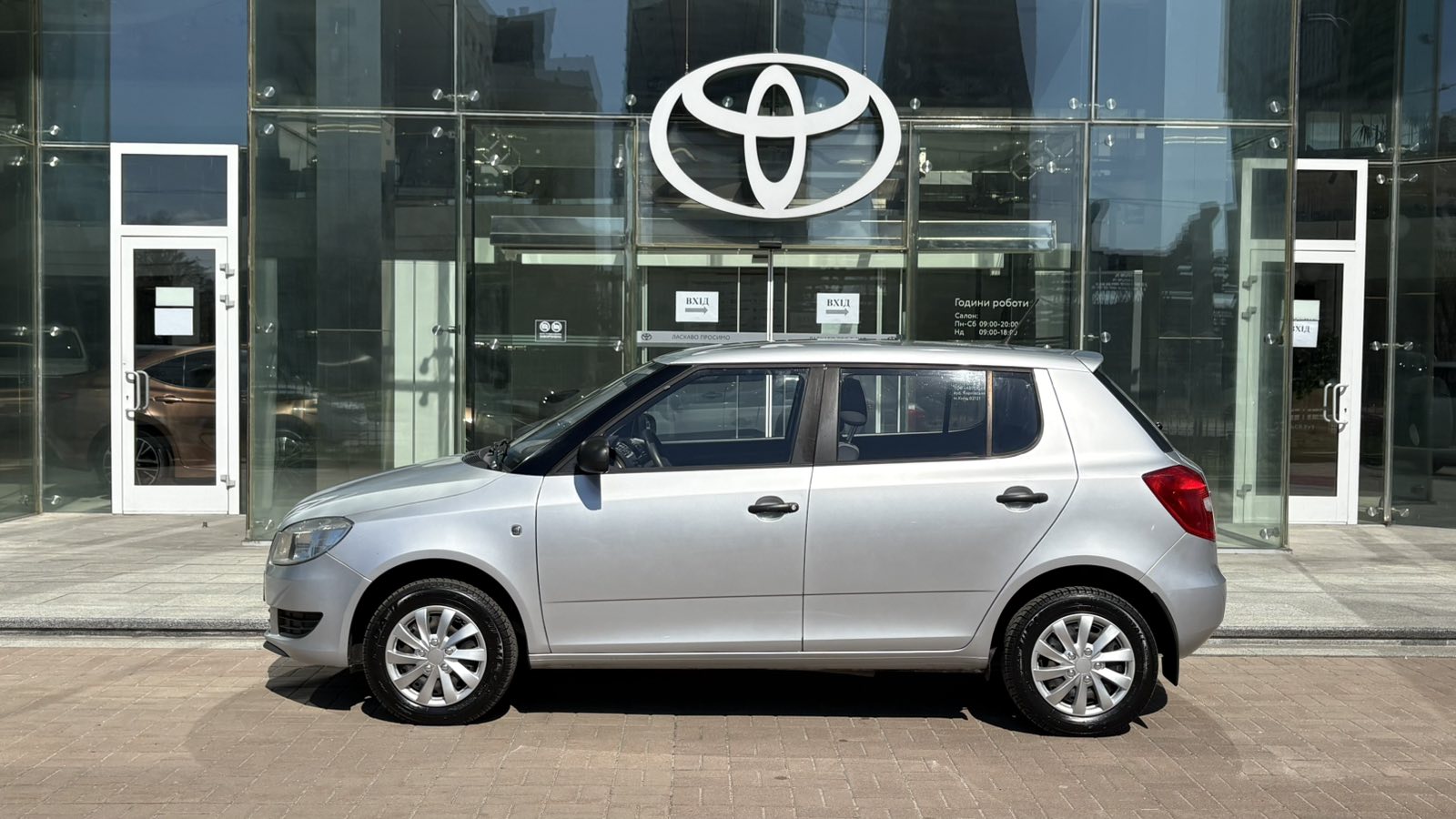 Інші авто SKODA FABIA 2014 року з пробігом 96626 км, Хетчбек, Тойота Центр Київ "Автосаміт Укравто", м.Київ - 239250 ГРН | Фото № 3