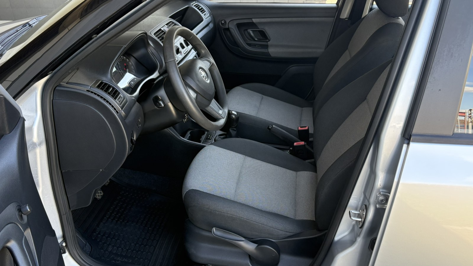 Інші авто SKODA FABIA 2014 року з пробігом 96626 км, Хетчбек, Тойота Центр Київ "Автосаміт Укравто", м.Київ - 239250 ГРН | Фото № 12