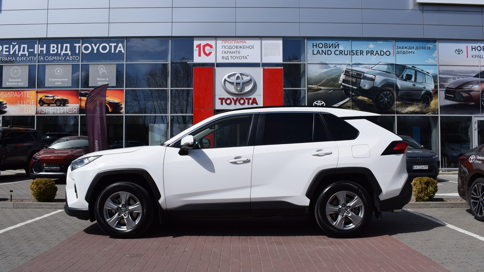 Toyota RAV4 2023 року з пробігом 72770 км, Універсал, Тойота Центр Житомир "Стар - Кар", м.Житомир - 1618200 ГРН | Фото № 3