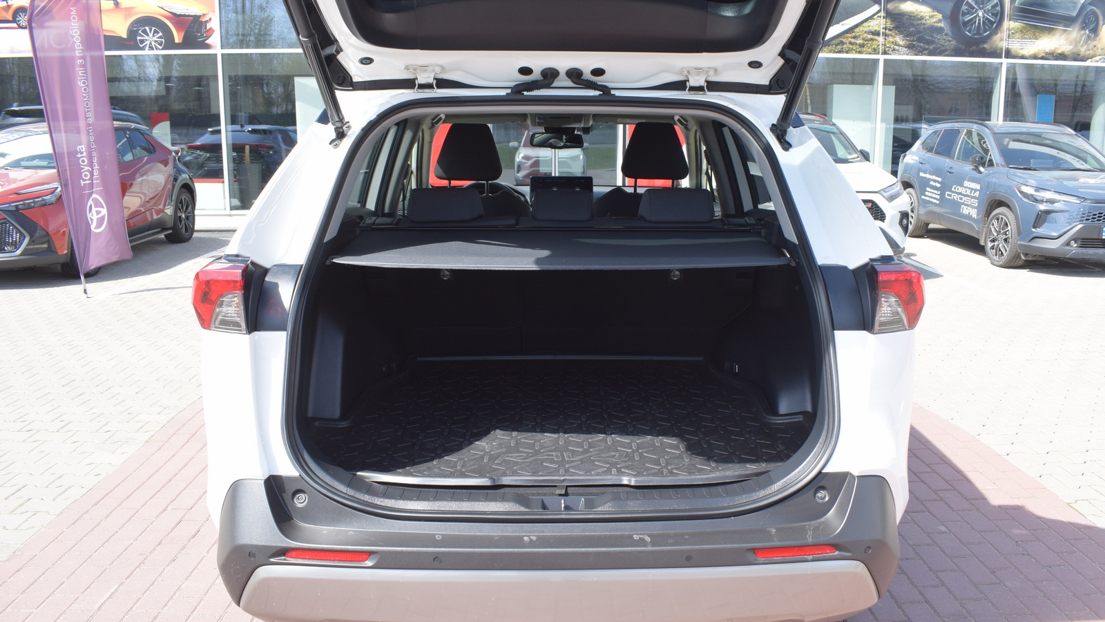 Toyota RAV4 2023 року з пробігом 72770 км, Універсал, Тойота Центр Житомир "Стар - Кар", м.Житомир - 1618200 ГРН | Фото № 10