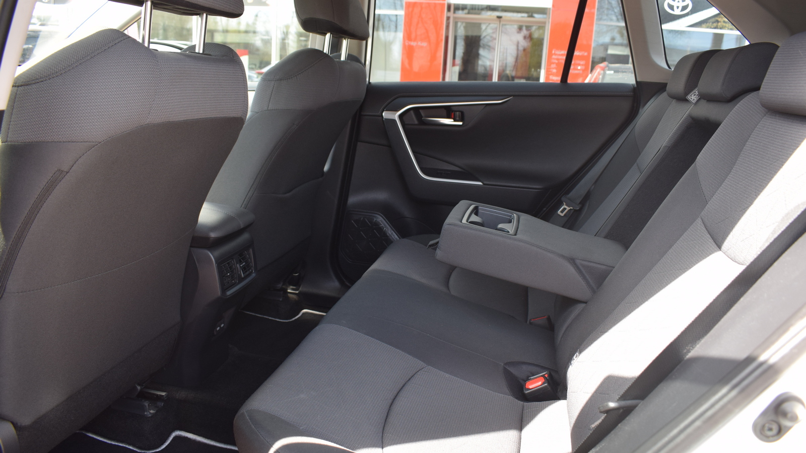 Toyota RAV4 2023 року з пробігом 72770 км, Універсал, Тойота Центр Житомир "Стар - Кар", м.Житомир - 1618200 ГРН | Фото № 11