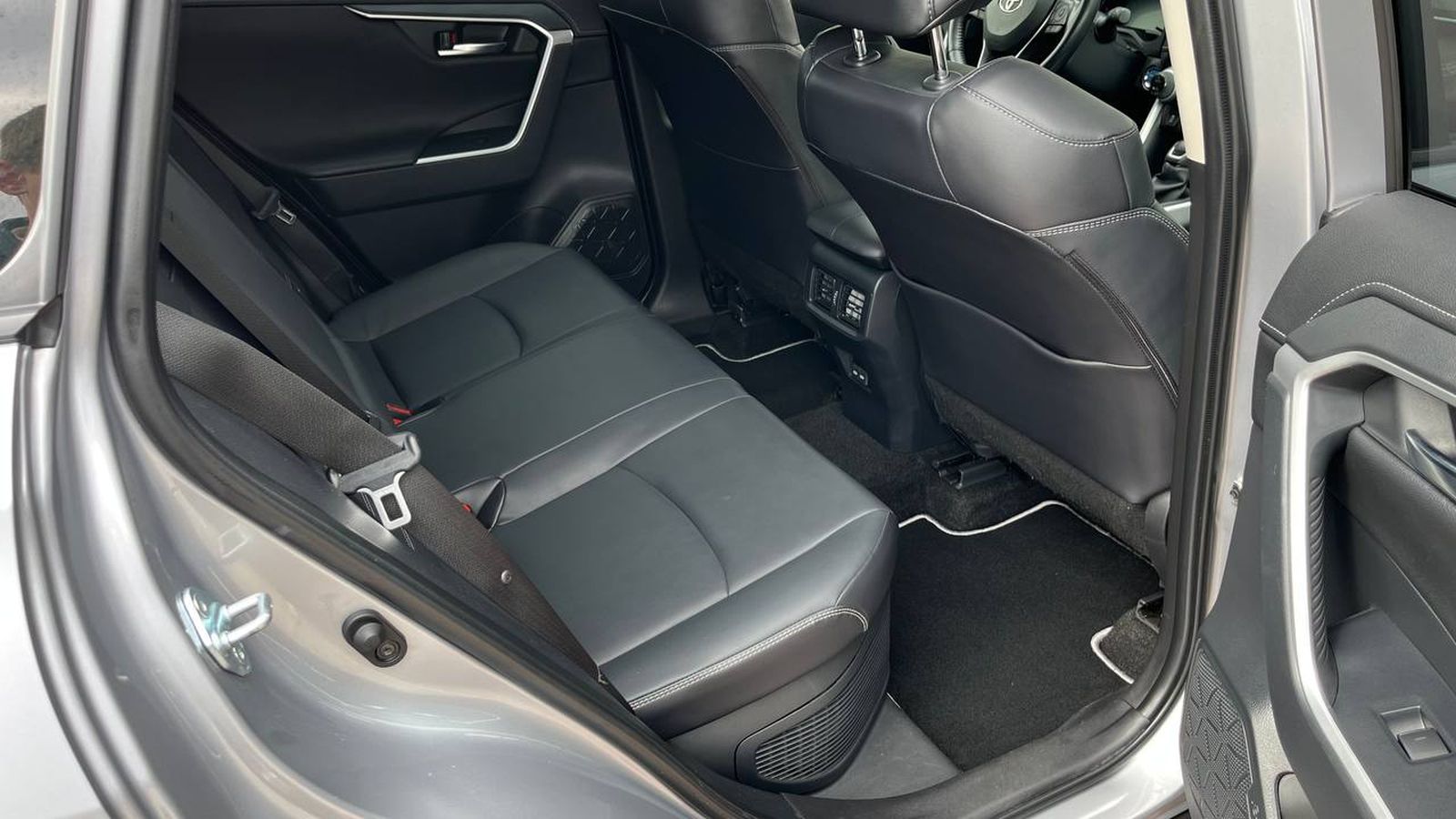 Toyota RAV4 2021 року з пробігом 88885 км, Універсал, Тойота Центр Хмельницький "Гранд Мотор", м.Хмельницький - 1552950 ГРН | Фото № 7