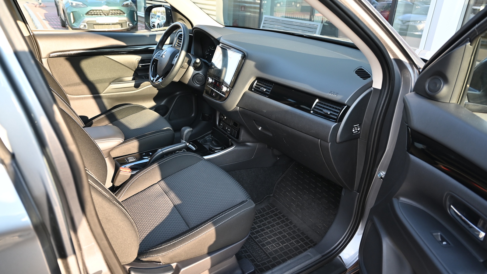 Інші авто MITSUBISHI OUTLANDER 2023 року з пробігом 60851 км, Універсал, Тойота Центр Київ "Сіті Плаза", м.Київ - 954720 ГРН | Фото № 6