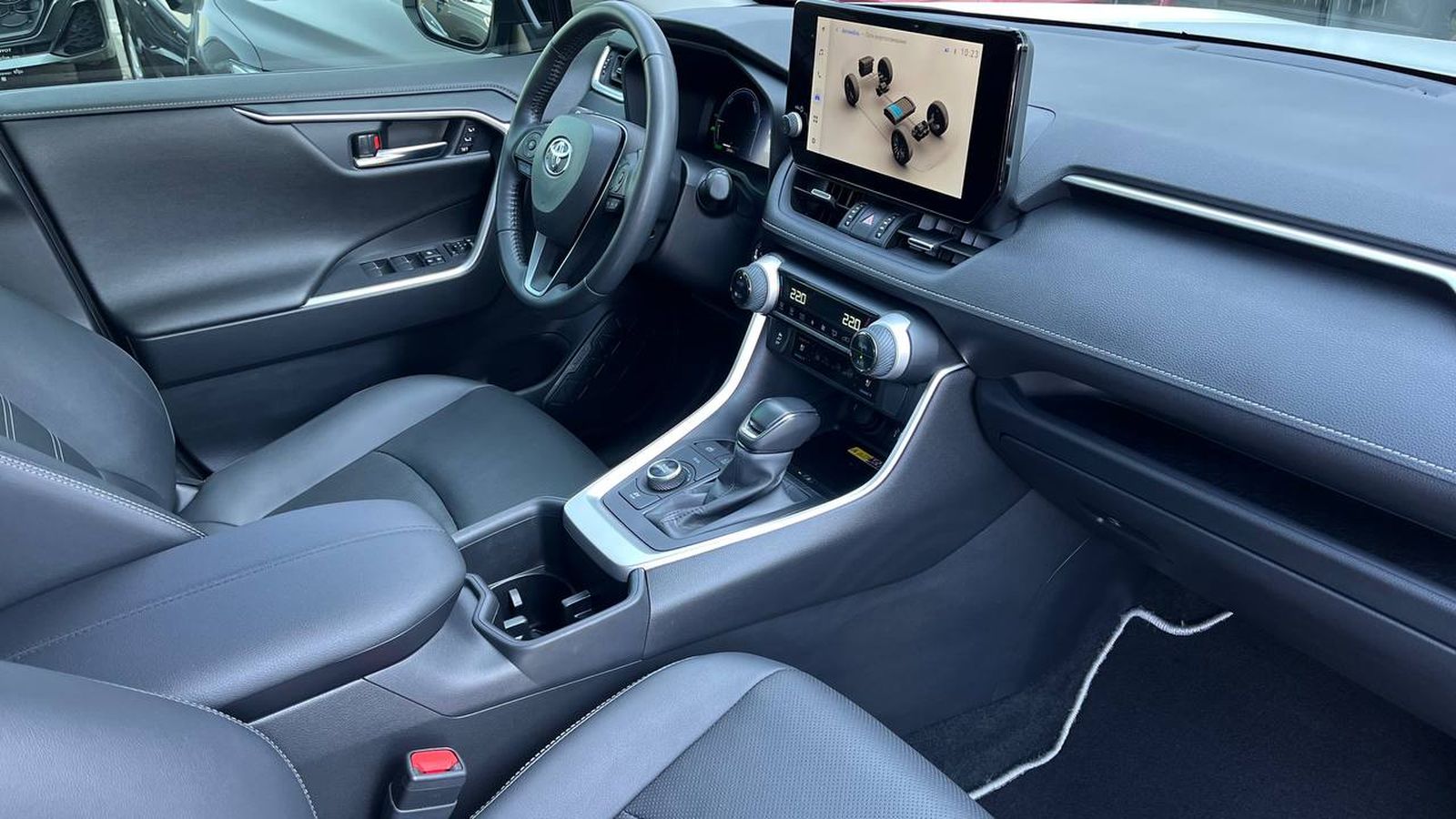 Toyota RAV4 2023 року з пробігом 27513 км, Універсал, Тойота Центр Хмельницький "Гранд Мотор", м.Хмельницький - 1948800 ГРН | Фото № 6