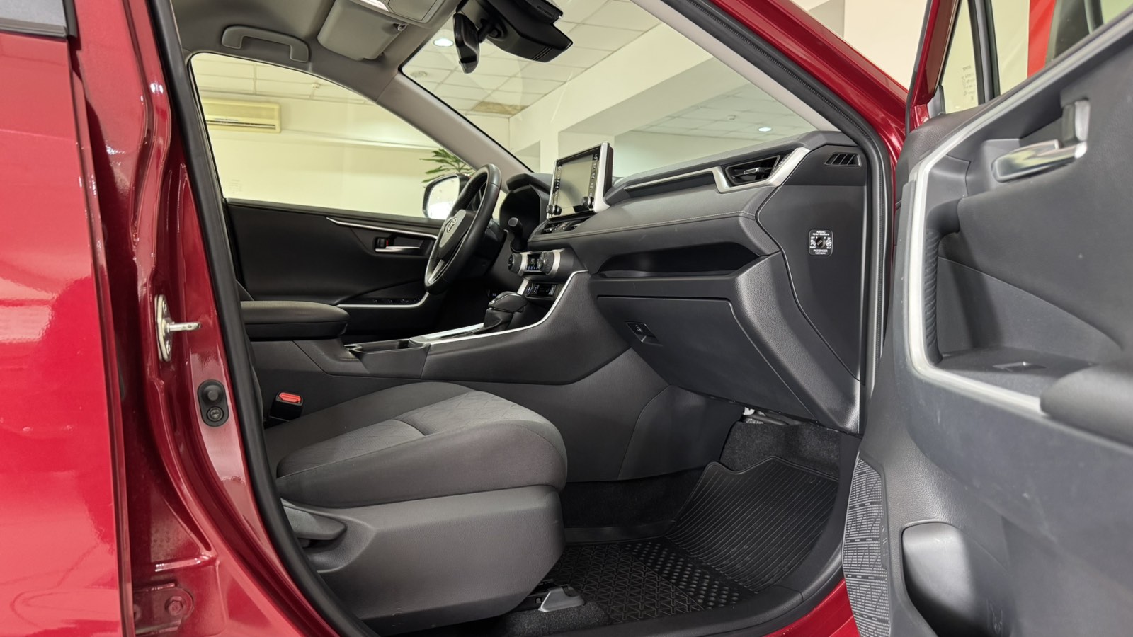 Toyota RAV4 2022 року з пробігом 55000 км, Універсал, Тойота Центр Ужгород "Карат Мотор", м.Ужгород - 1164500 ГРН | Фото № 6