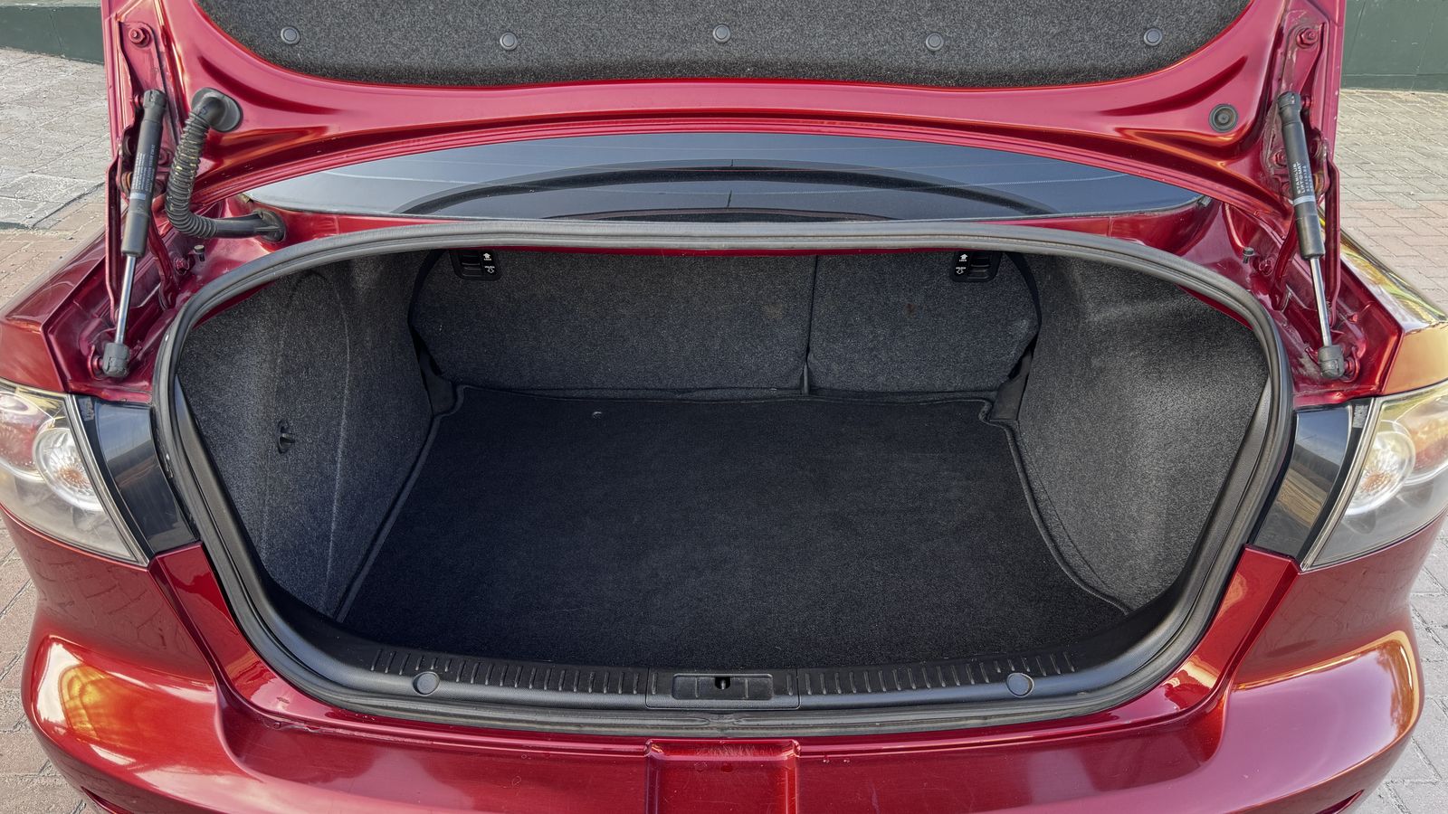 Інші авто MAZDA 3 2008 року з пробігом 200150 км, Седан, Тойота Центр Чернівці "Олімп-Моторс", м.Чернівці - 270000 ГРН | Фото № 10