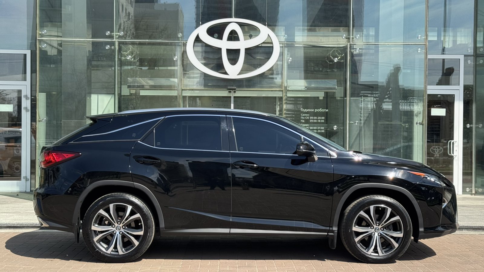 Lexus RX 2018 року з пробігом 80126 км, Універсал, Тойота Центр Київ "Автосаміт Укравто", м.Київ - 1730000 ГРН | Фото № 16