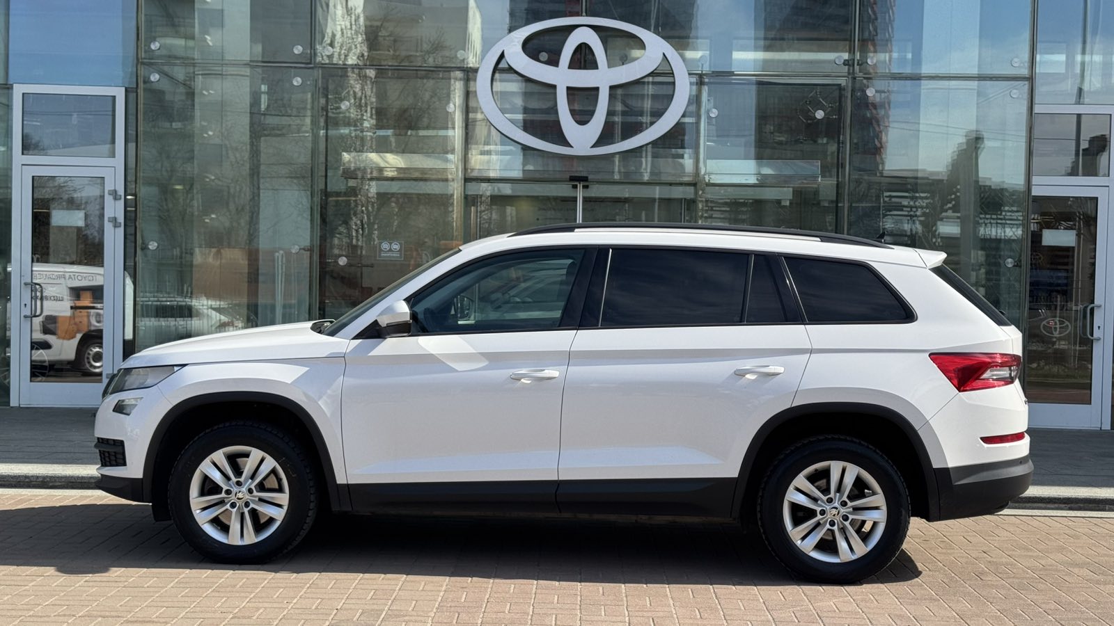 Інші авто SKODA Kodiaq 2020 року з пробігом 178450 км, Універсал, Тойота Центр Київ "Автосаміт Укравто", м.Київ - 1135000 ГРН | Фото № 3