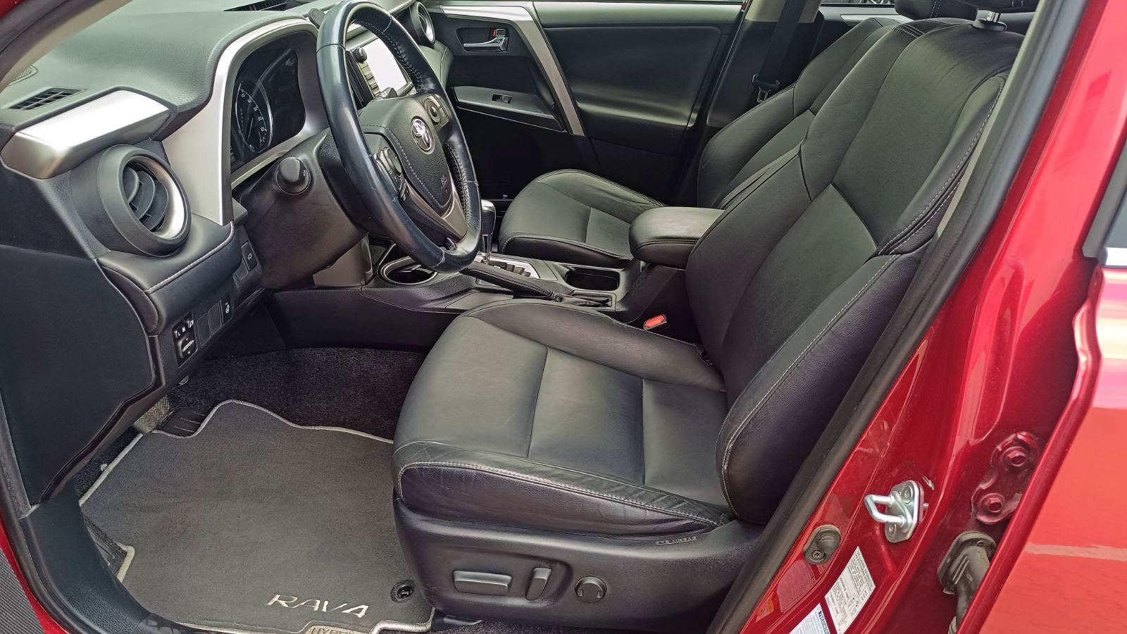 Toyota RAV4 2017 року з пробігом 202117 км, Універсал, Тойота Центр Київ «ВІДІ Аеропорт», м.Київ - 1000000 ГРН | Фото № 12