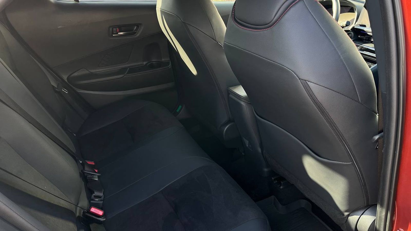 Toyota C-HR 2025 року з пробігом 776 км, Хетчбек, Тойота Центр Хмельницький "Гранд Мотор", м.Хмельницький - 1834000 ГРН | Фото № 7