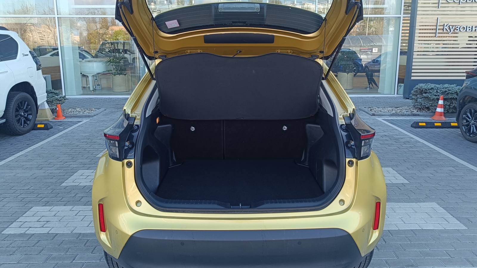 Toyota YARIS CROSS 2023 року з пробігом 127239 км, Хетчбек, Тойота Центр Київ "ВіДі Автострада", м.Київ - 960000 ГРН | Фото № 10