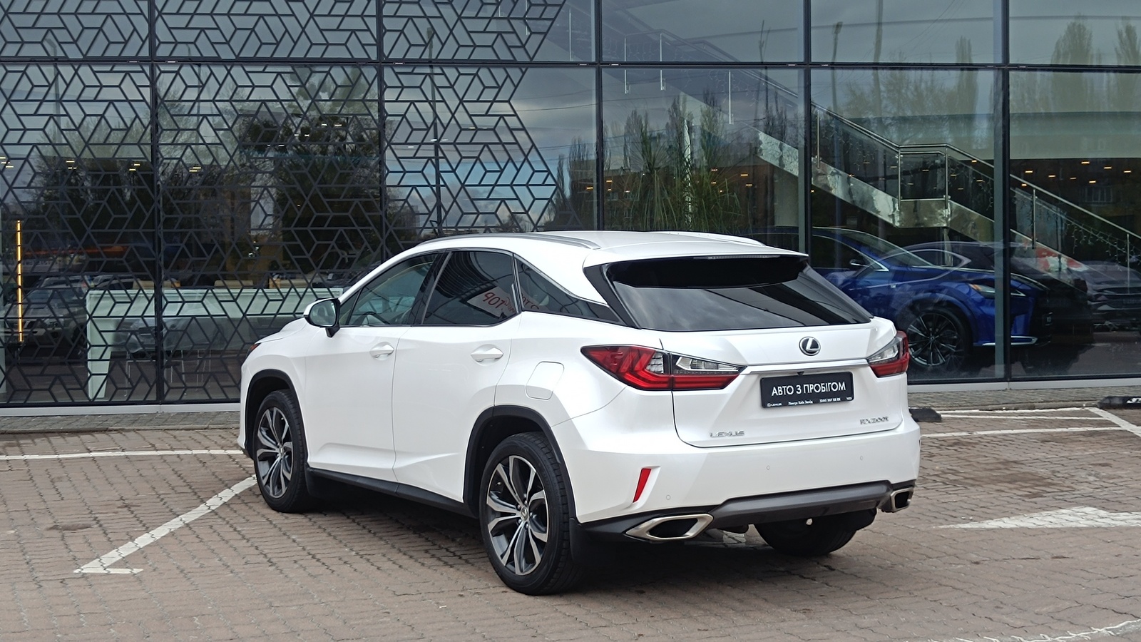 Lexus RX 2016 року, Універсал, Лексус Київ Захід, м.Київ | Фото № 2 Lexus RX 2016 року з пробігом 183251 км, Універсал, Лексус Київ Захід, м.Київ - 1223000 ГРН | Фото № 2