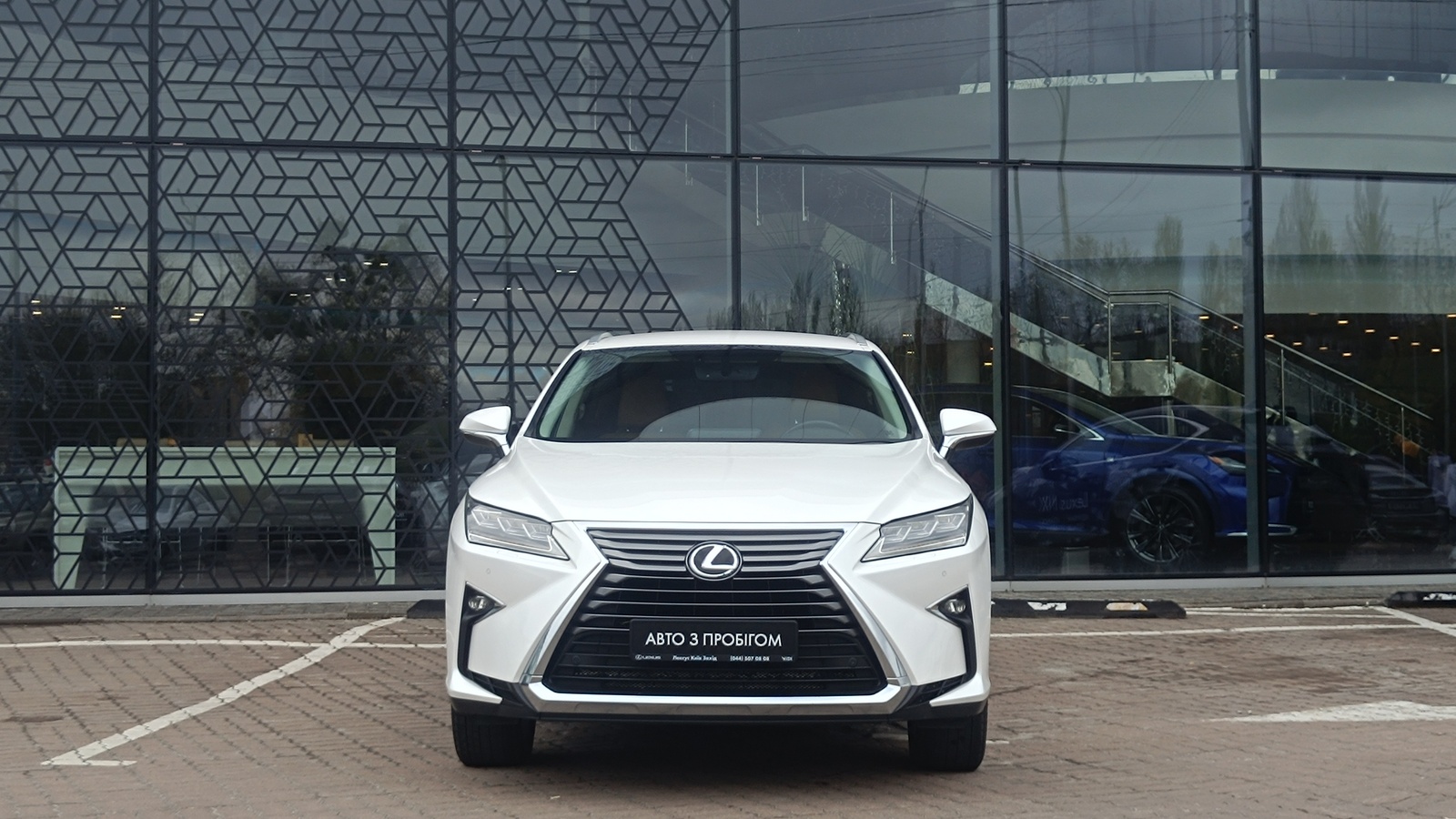 Lexus RX 2016 року, Універсал, Лексус Київ Захід, м.Київ | Фото № 5 Lexus RX 2016 року з пробігом 183251 км, Універсал, Лексус Київ Захід, м.Київ - 1223000 ГРН | Фото № 5