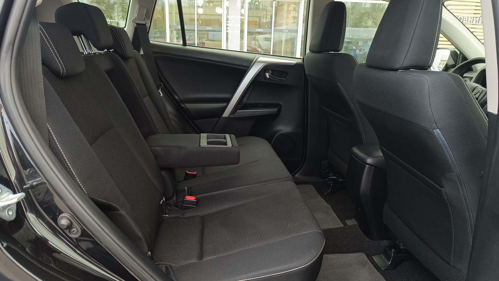 Toyota RAV4 2017 року з пробігом 132219 км, Універсал, Тойота Центр Київ "ВіДі Автострада", м.Київ - 940000 ГРН | Фото № 7